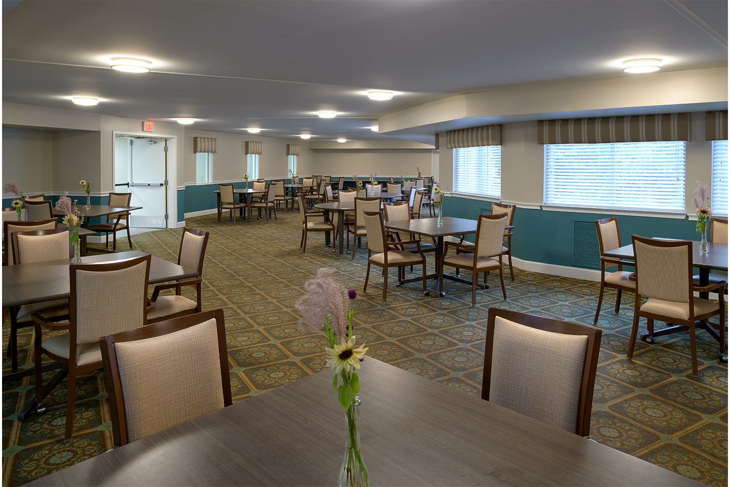 Dining room at American House Grand Blanc, a retirement community in the Flint metropolitan area.