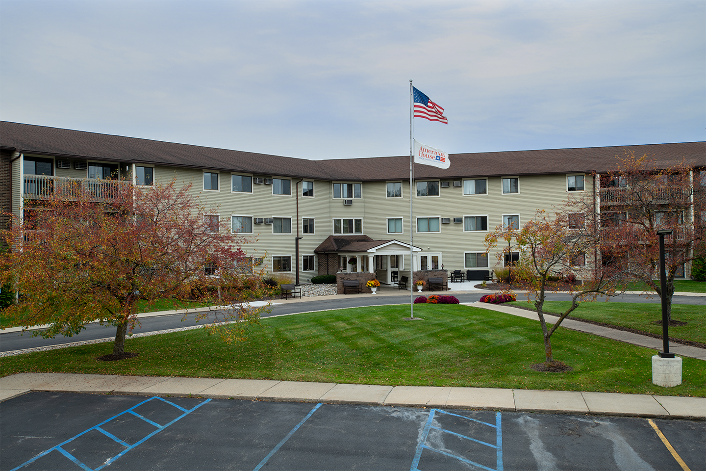 Exterior of American House Grand Blanc, a retirement community in Grand Blanc, Michigan.