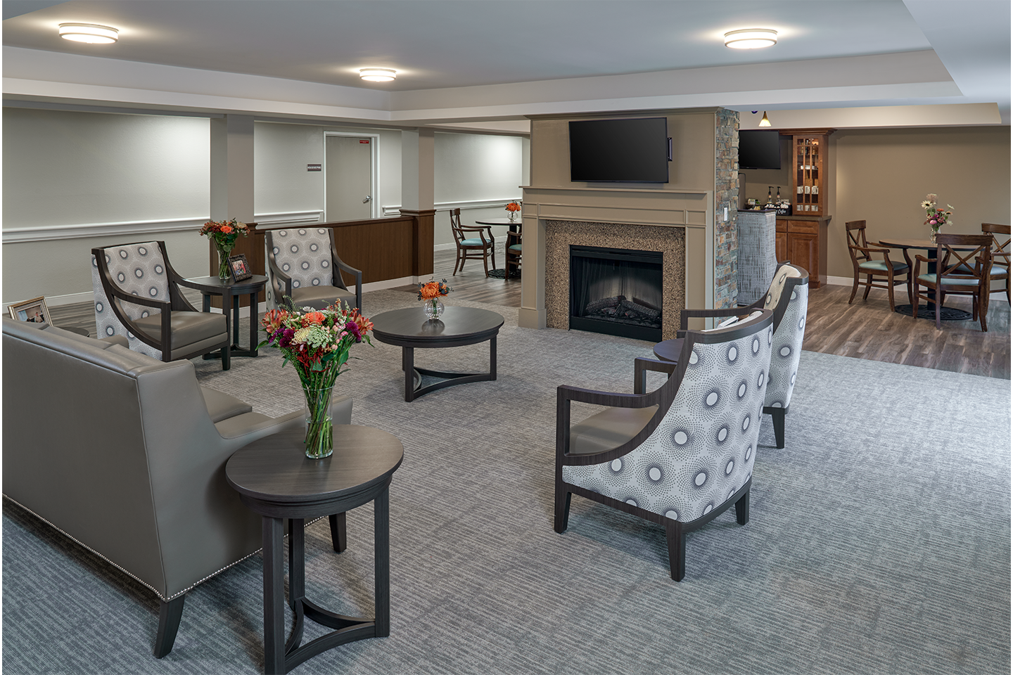 Common area of American House Grand Blanc, a senior living community in Genesee County, Michigan.