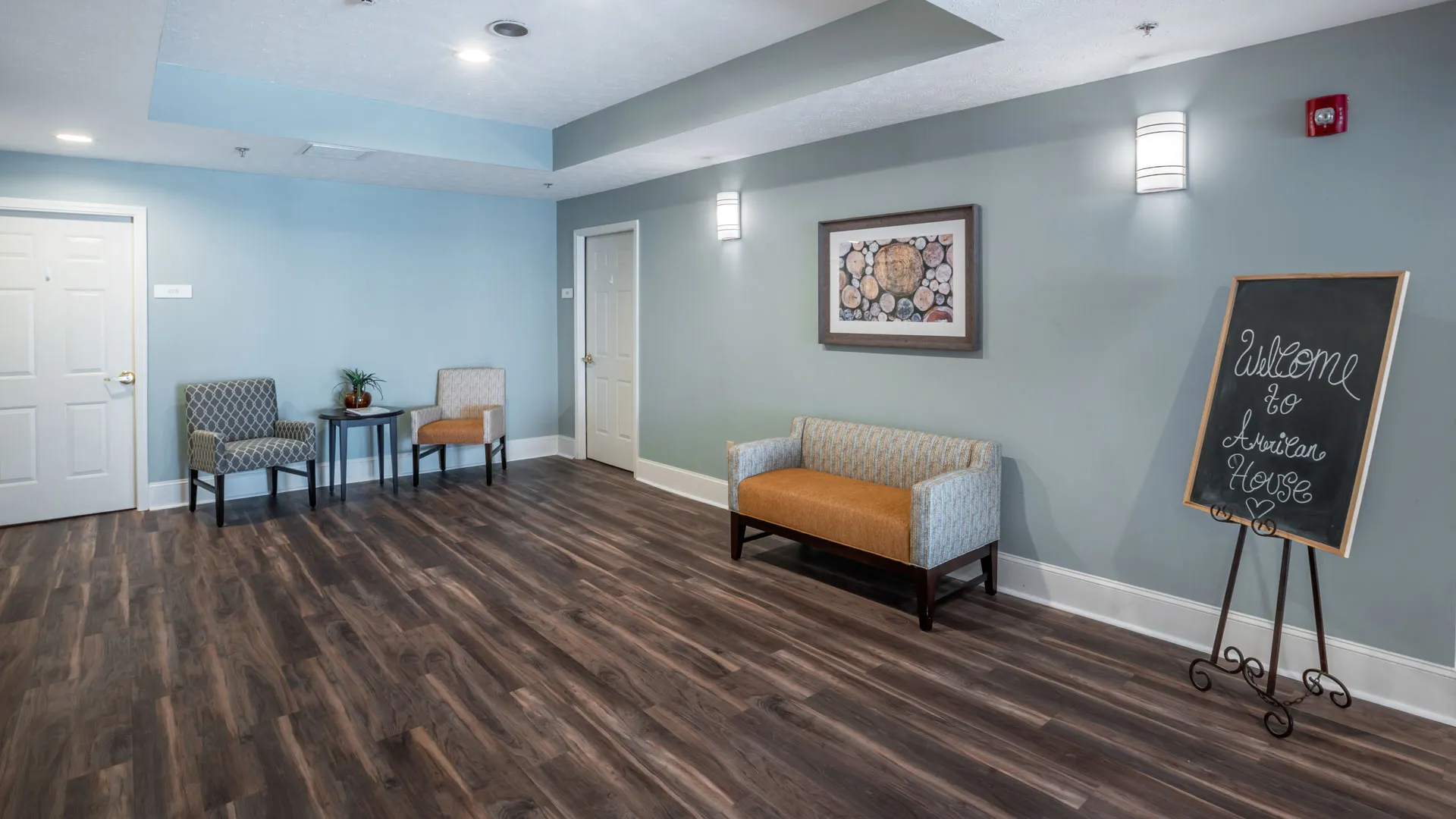 Lobby at American House in Chattanooga assisted living and memory care facility