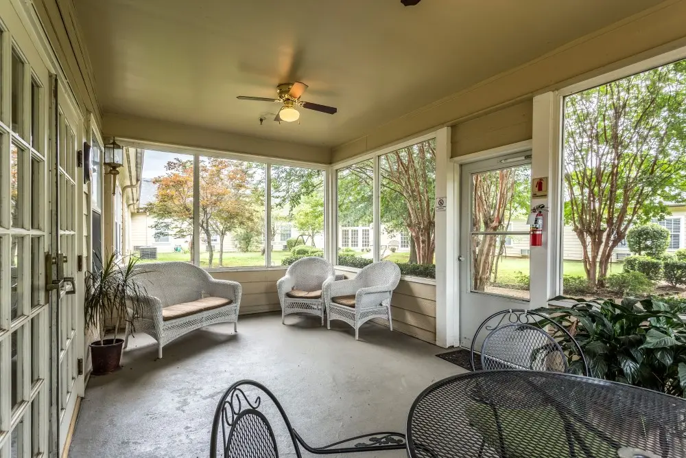 Patio area at American House Bartlett, a retirement community in Bartlett, Tennessee adsf