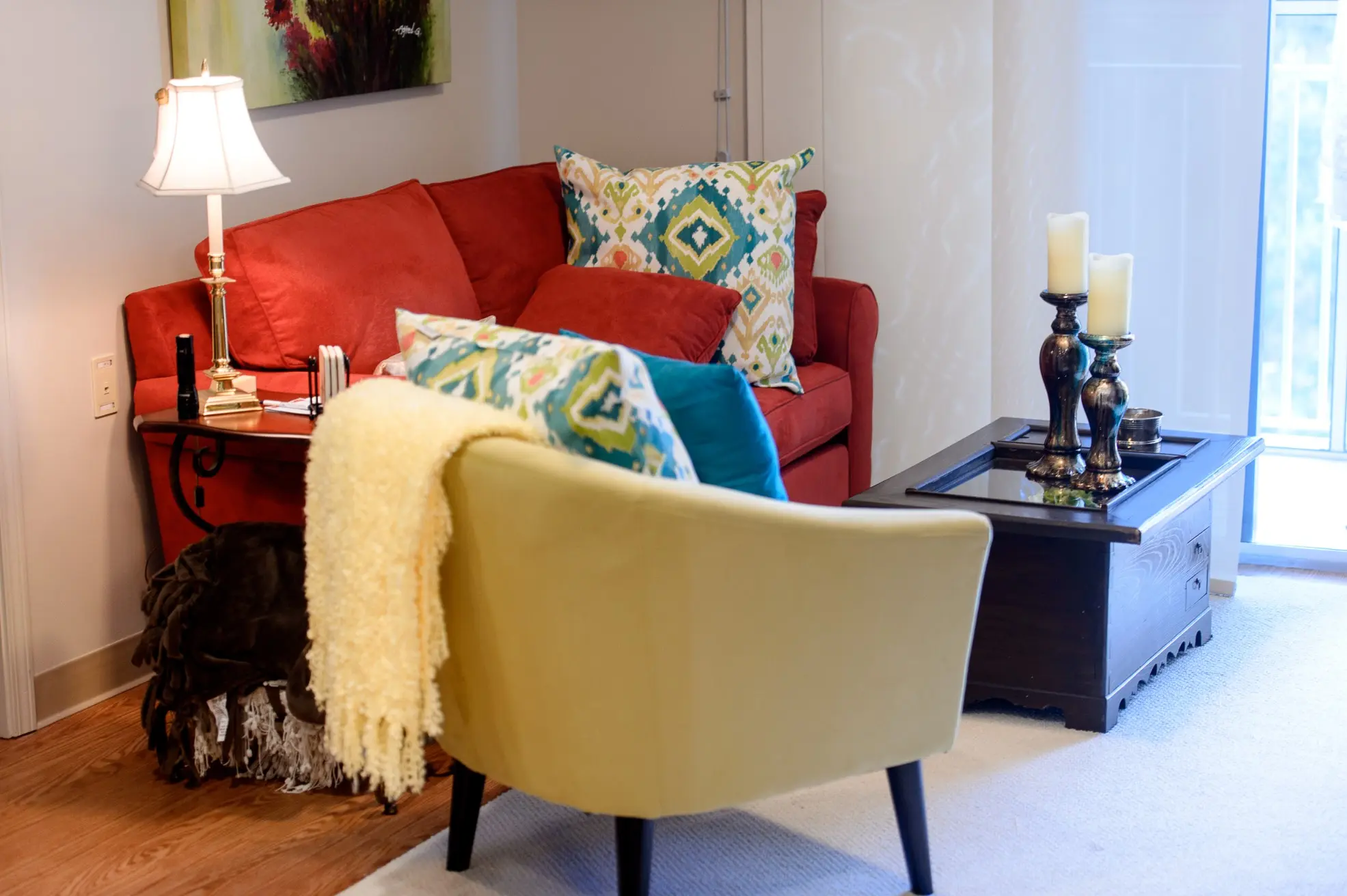 Family room of a senior apartment at a senior living community in Niceville, FL