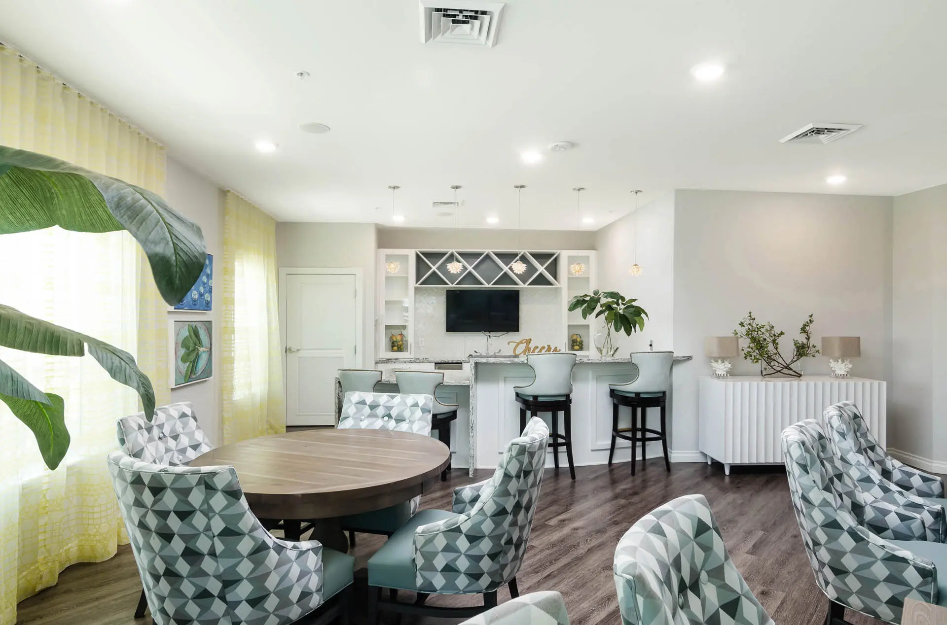 Cafe / common area at American House Bonita Springs III, a senior living community in Bonita Springs, FL