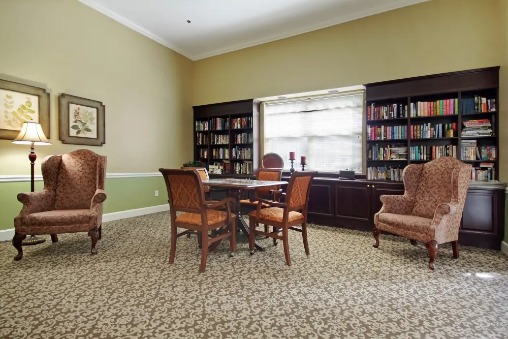 Library at American House Brentwood, a senior living community in Nashville, Tennessee