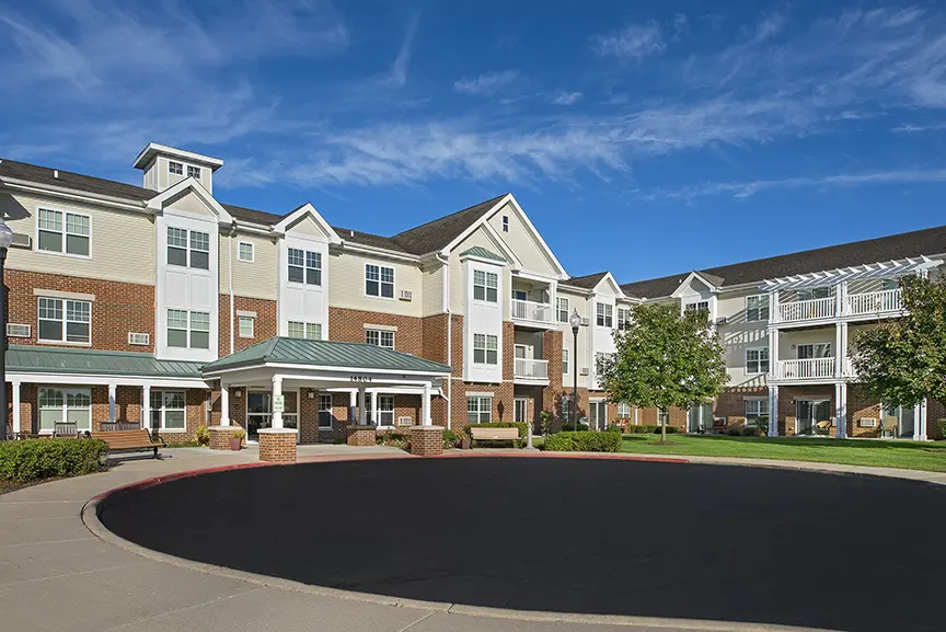 Exterior shot of American House Cedarlake, a senior living community in Plainfield, Illinois