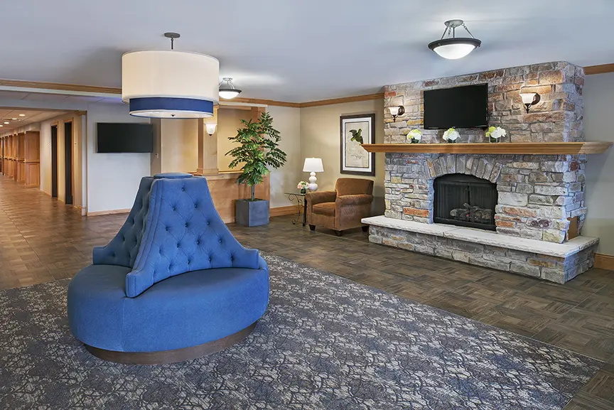 Lobby area at American House Cedarlake, a senior living community in Plainfield, Illinois