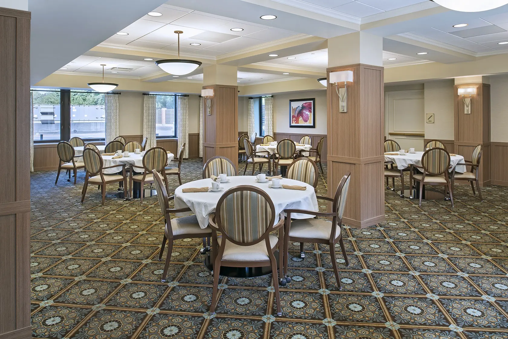 Dinning Room at American House Cottage Grosse Point Retirement Community