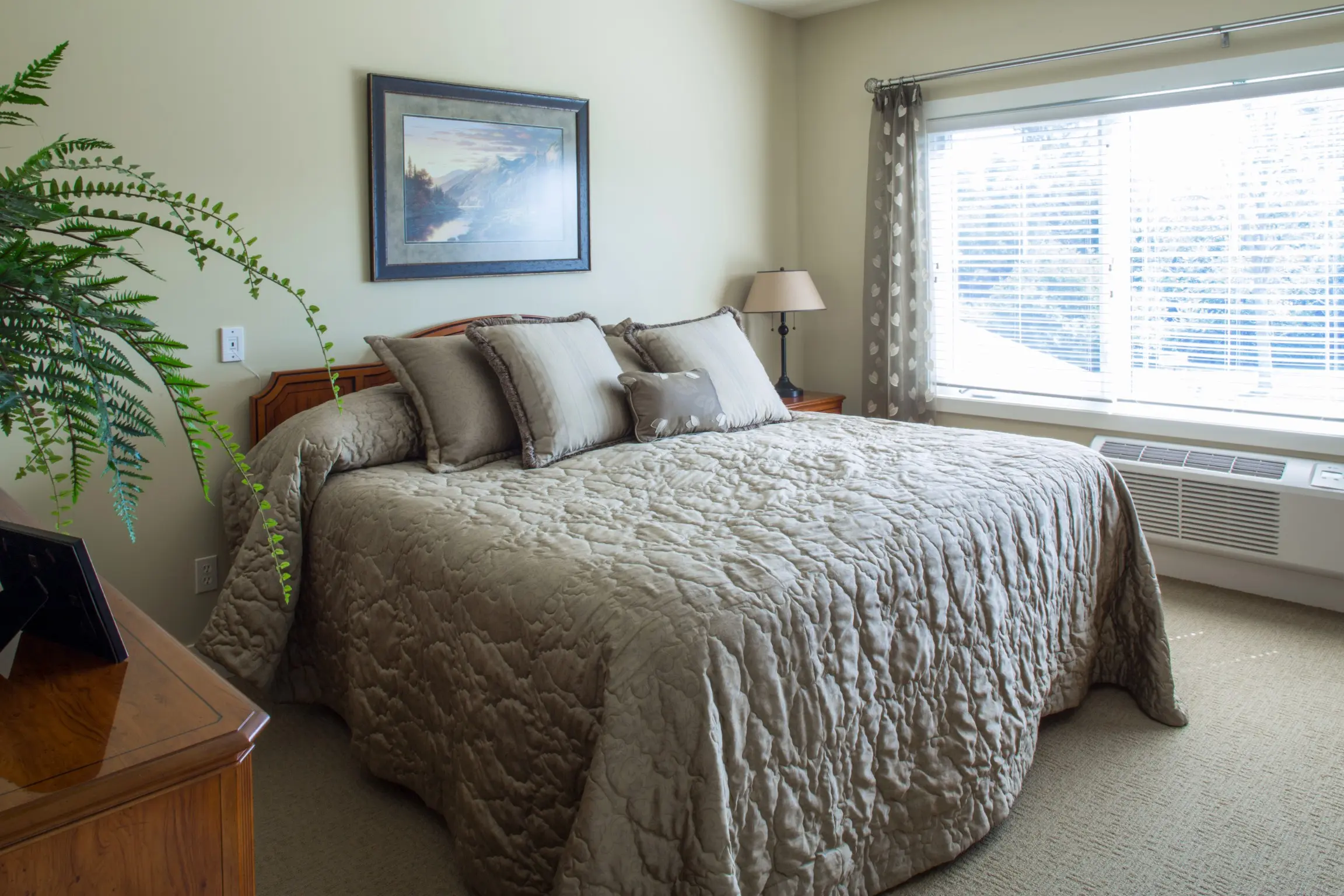 Bedroom apartment at American House Jenison senior living