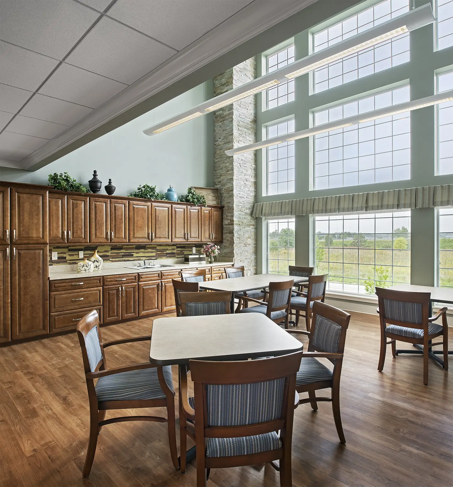 Spacious dining room at American House Macedonia, a senior living community in Macedonia, Ohio.